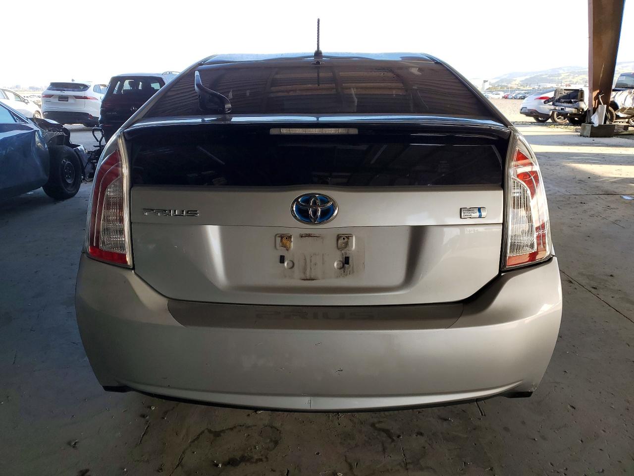2013 TOYOTA PRIUS TWO photo 6