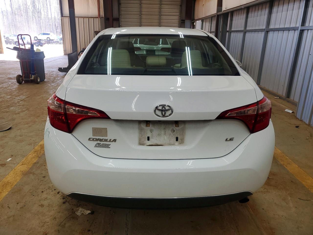 2017 TOYOTA COROLLA LE photo 6