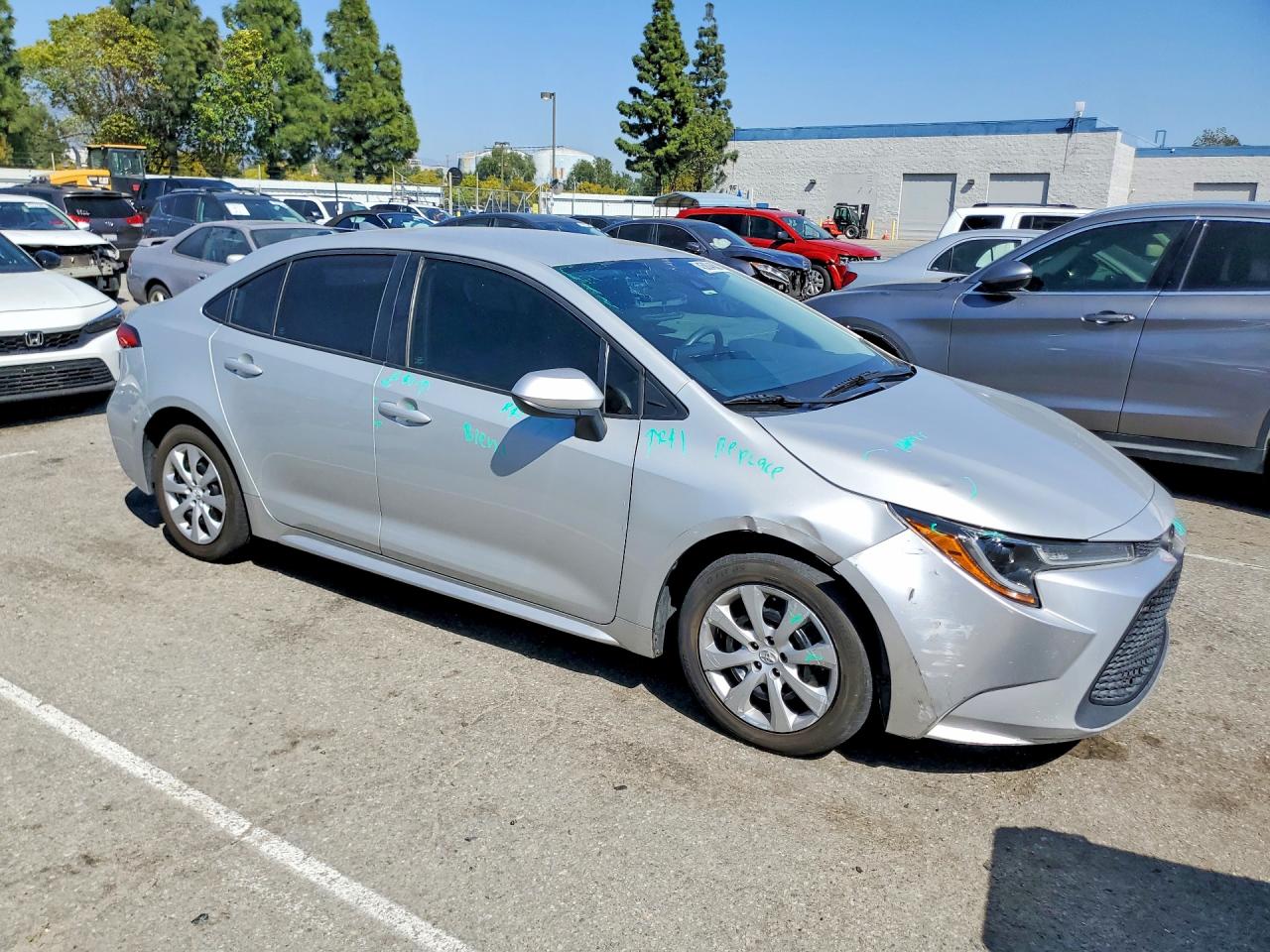 2021 TOYOTA COROLLA LE photo 4