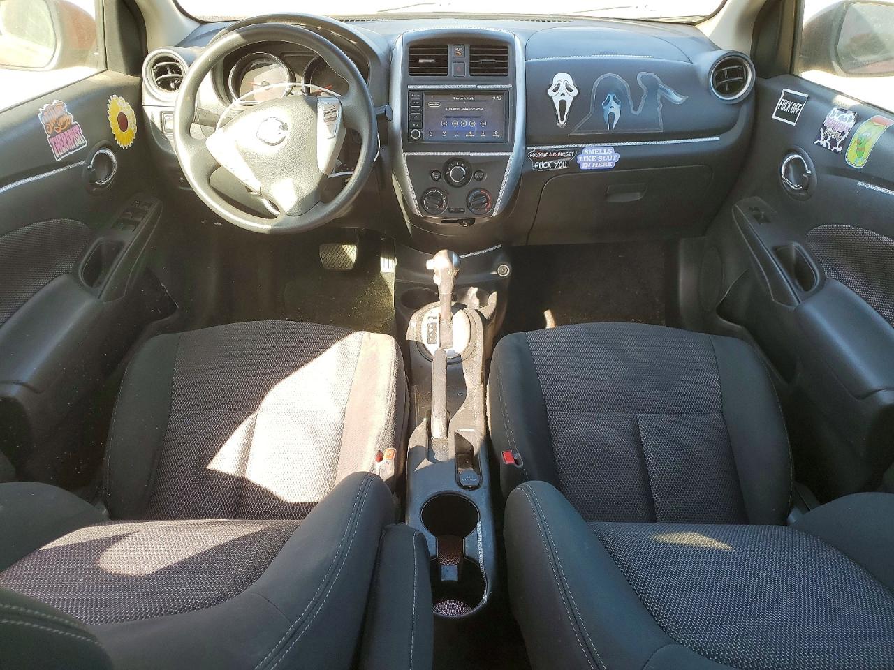 2019 NISSAN VERSA S photo 8