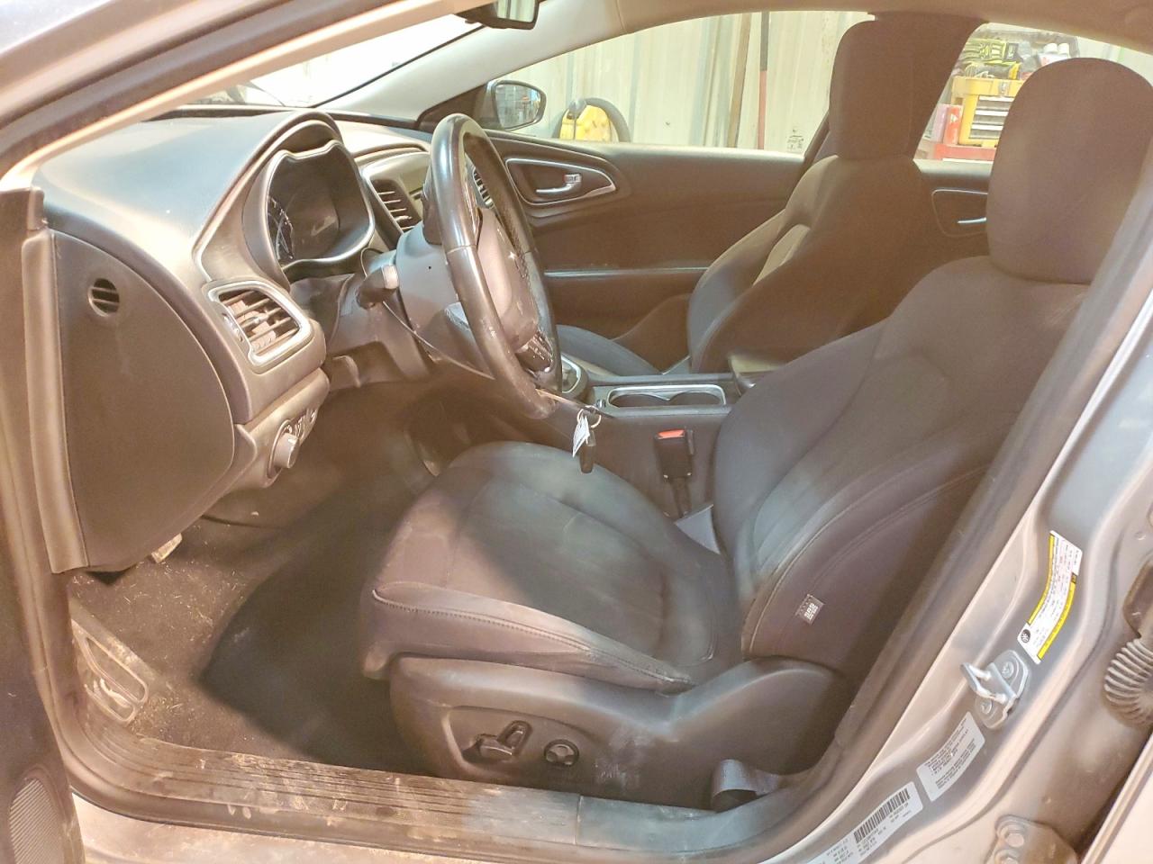 2015 CHRYSLER 200 LIMITED photo 13