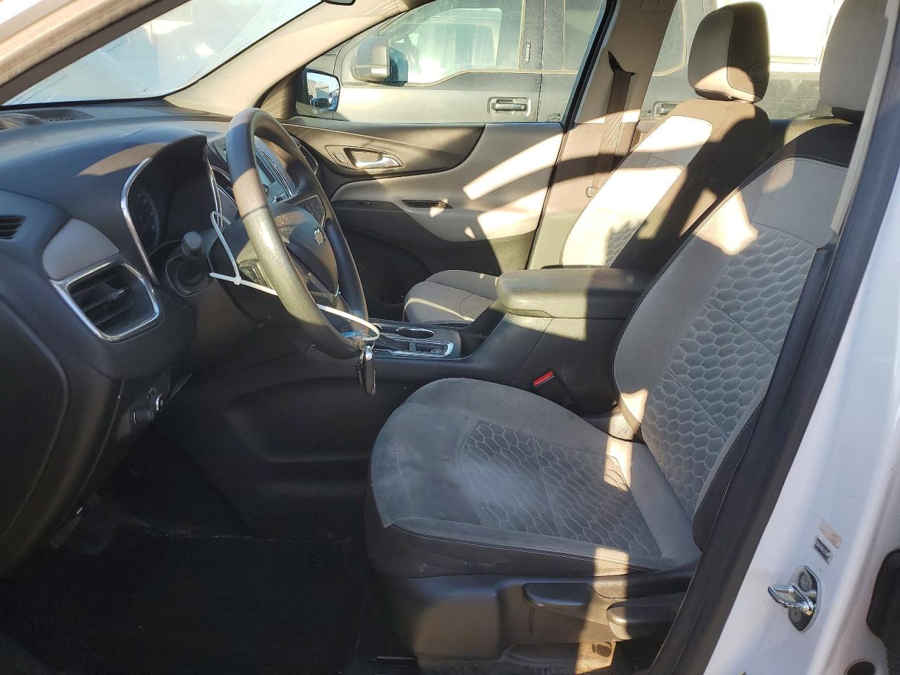 2018 CHEVROLET EQUINOX LS photo 19