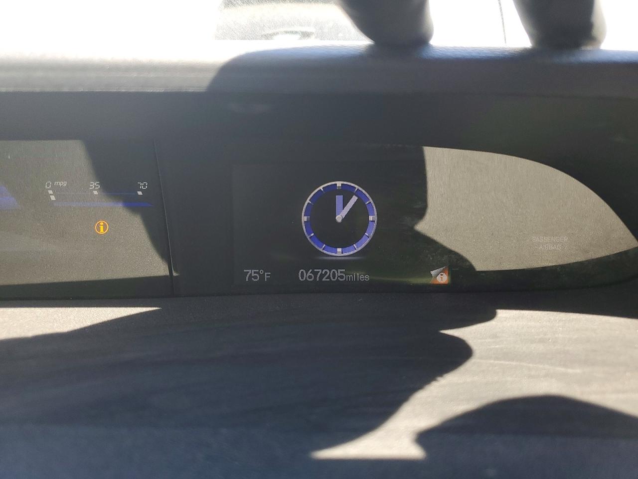 2015 HONDA CIVIC LX photo 9