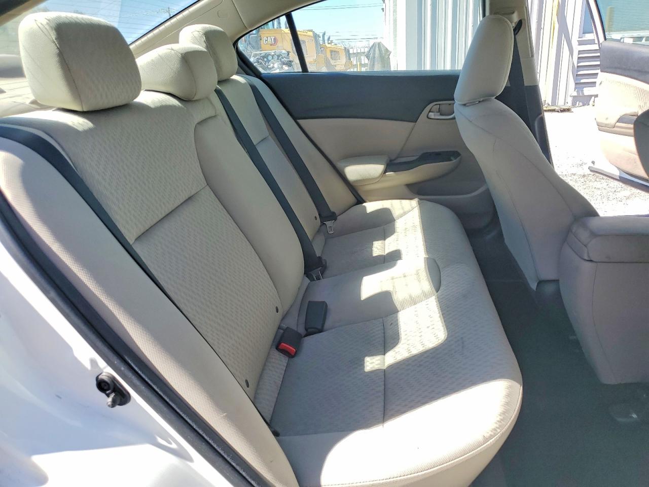 2015 HONDA CIVIC LX photo 10