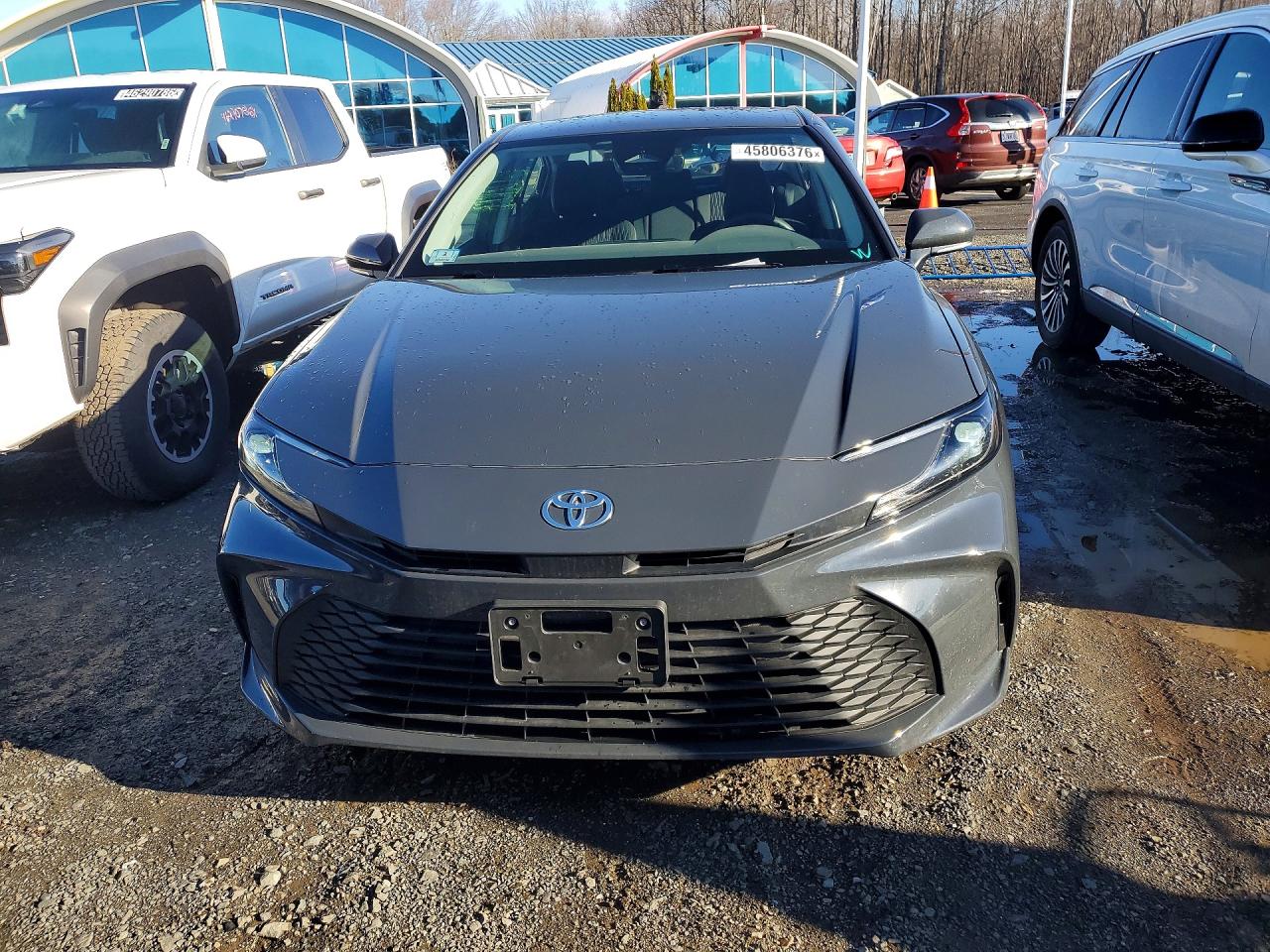 2025 TOYOTA CAMRY LE photo 13