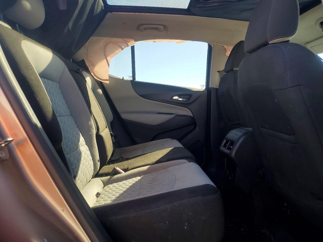 2018 CHEVROLET EQUINOX LT photo 11
