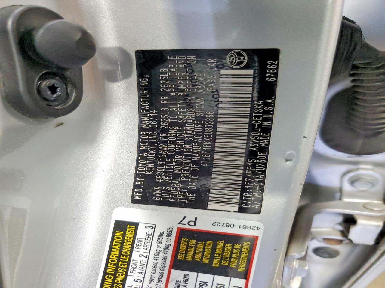 2014 TOYOTA CAMRY SE photo 34
