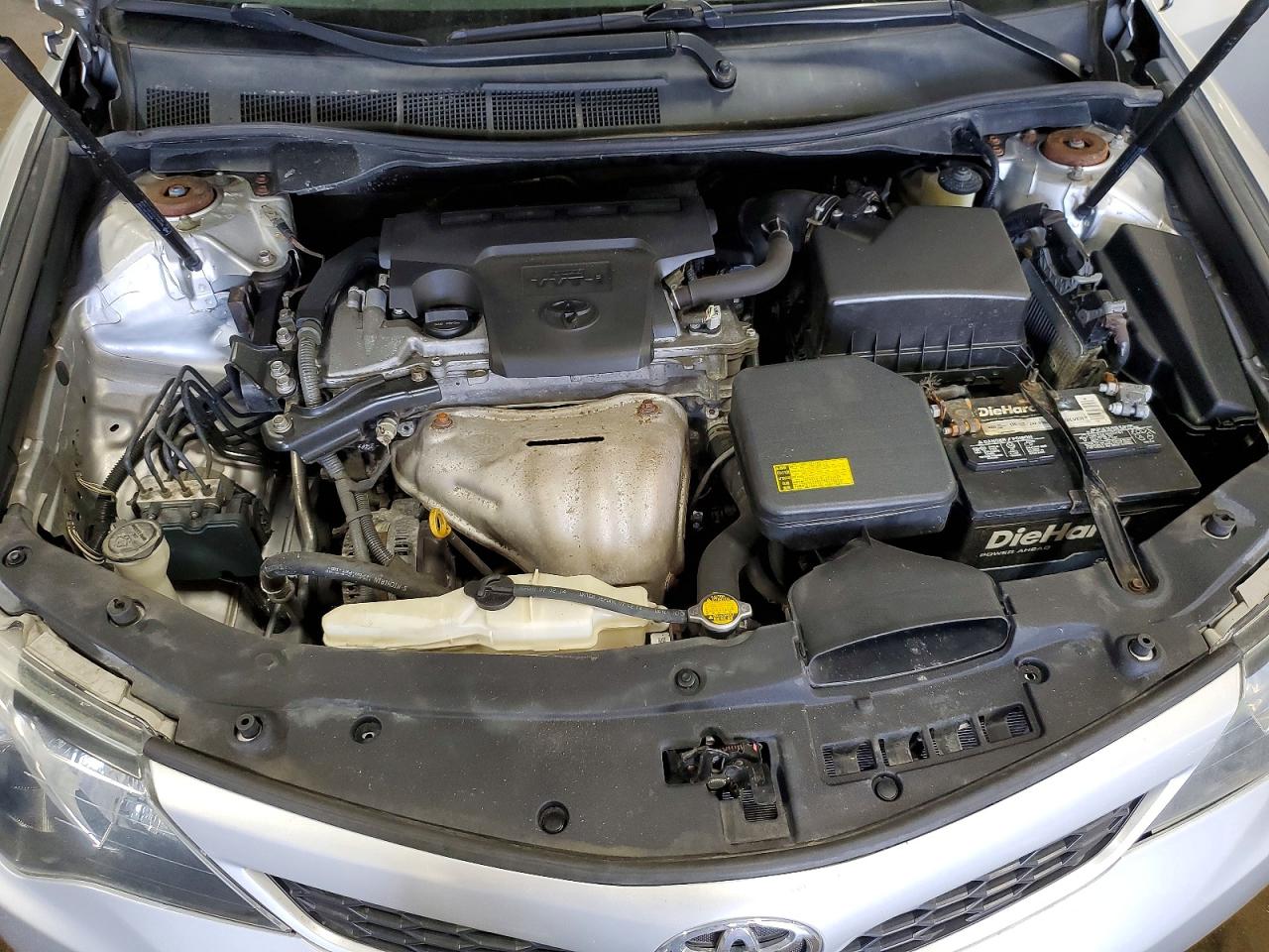 2014 TOYOTA CAMRY SE photo 31