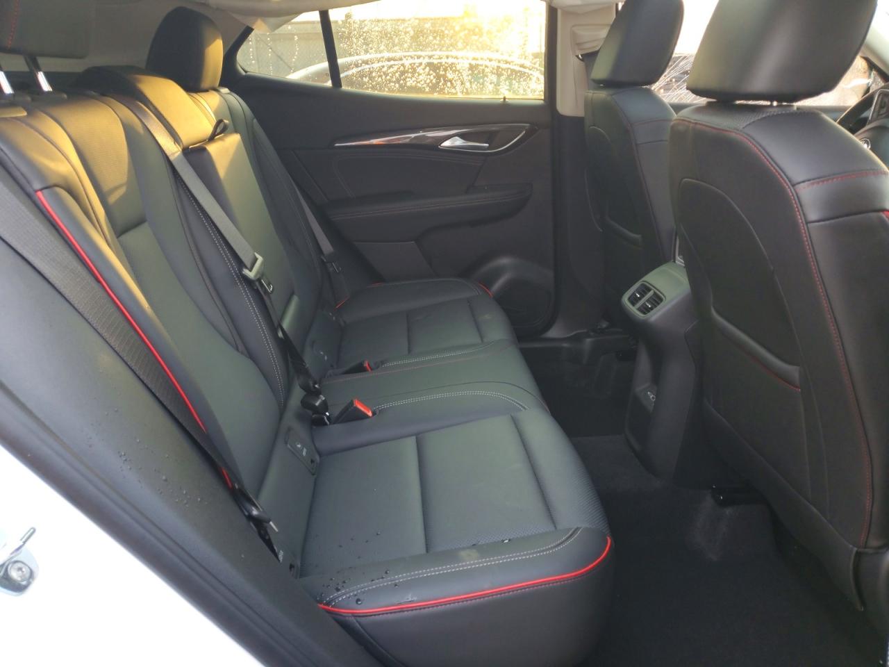 2023 BUICK ENVISION ESSENCE photo 31