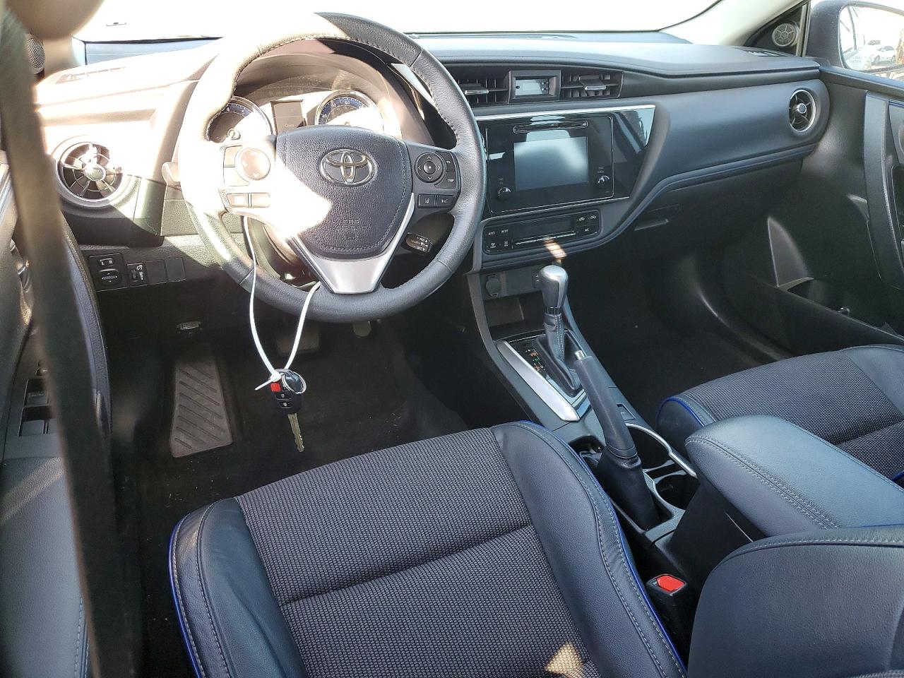 2018 TOYOTA COROLLA SE photo 29