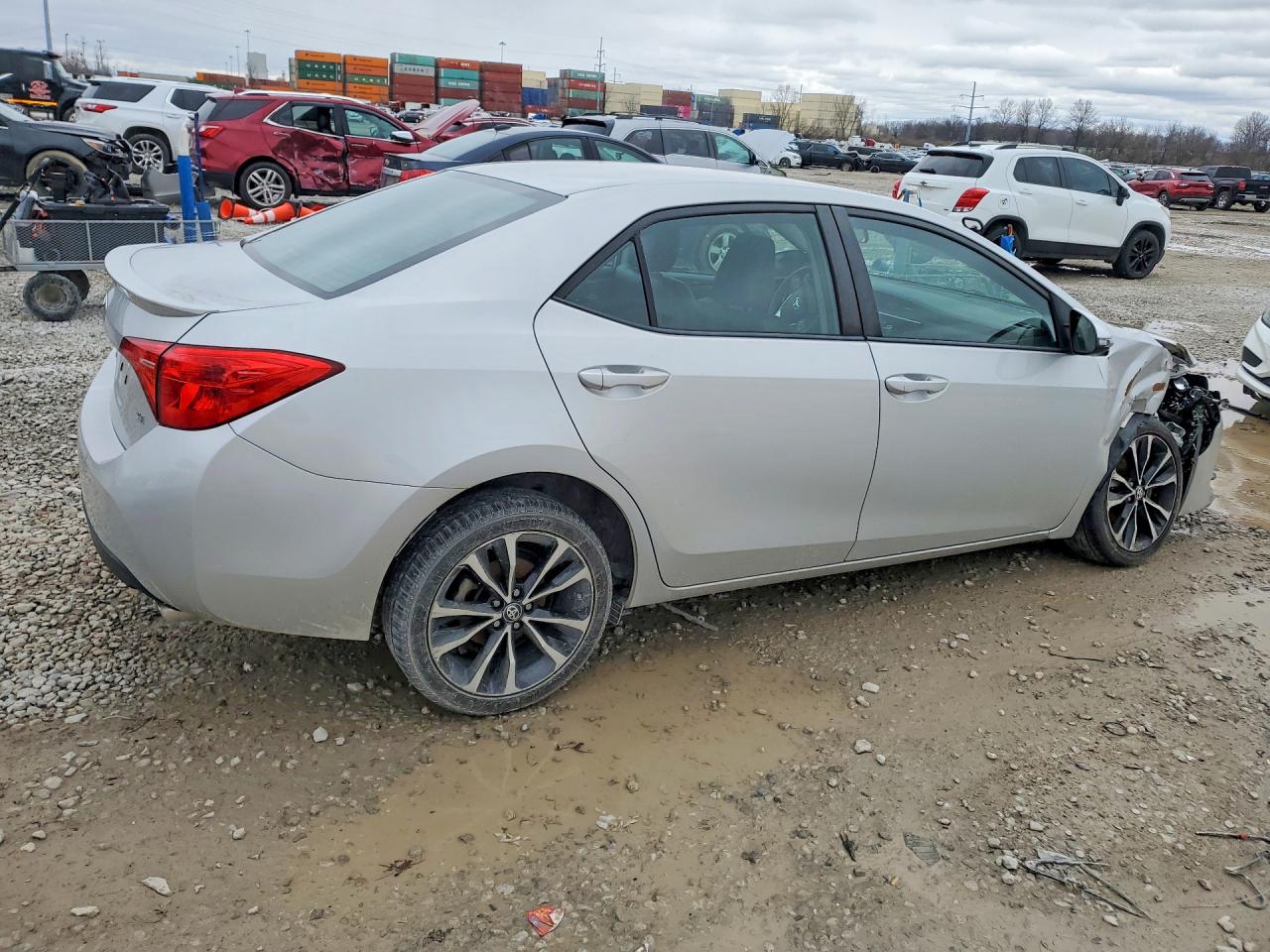 2017 TOYOTA COROLLA SE photo 5