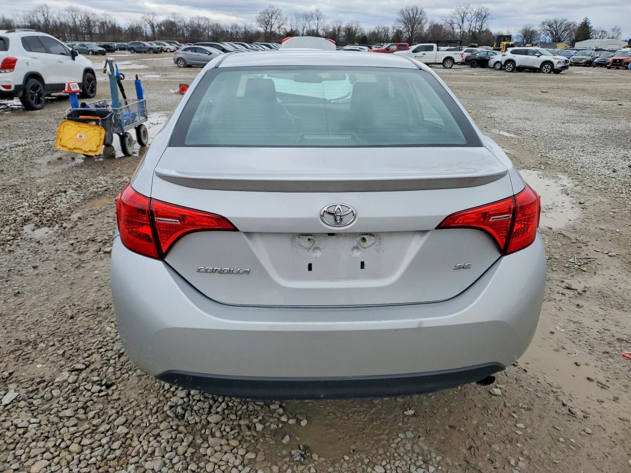 2017 TOYOTA COROLLA SE photo 11