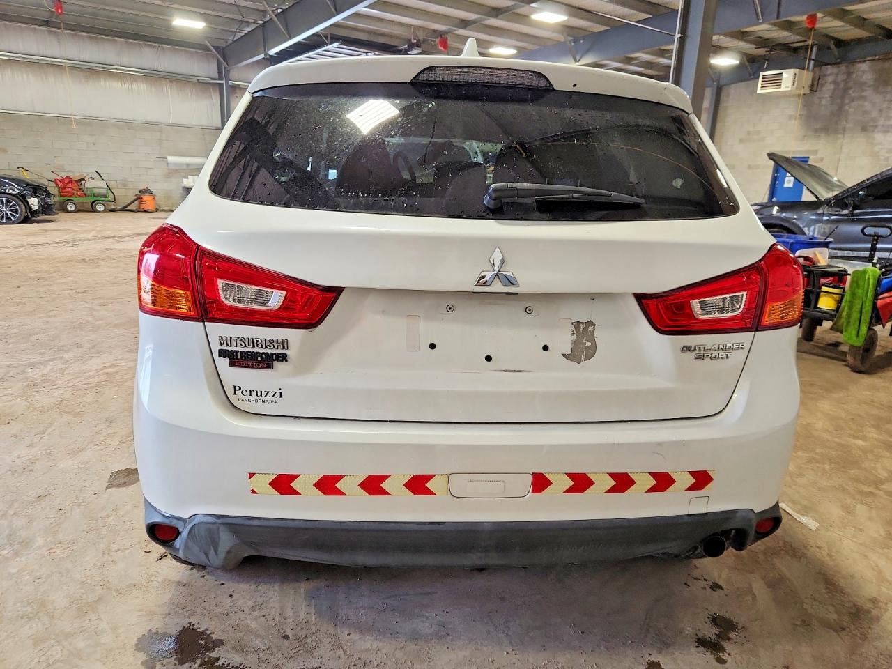 2017 MITSUBISHI OUTLANDER SPORT ES photo 11