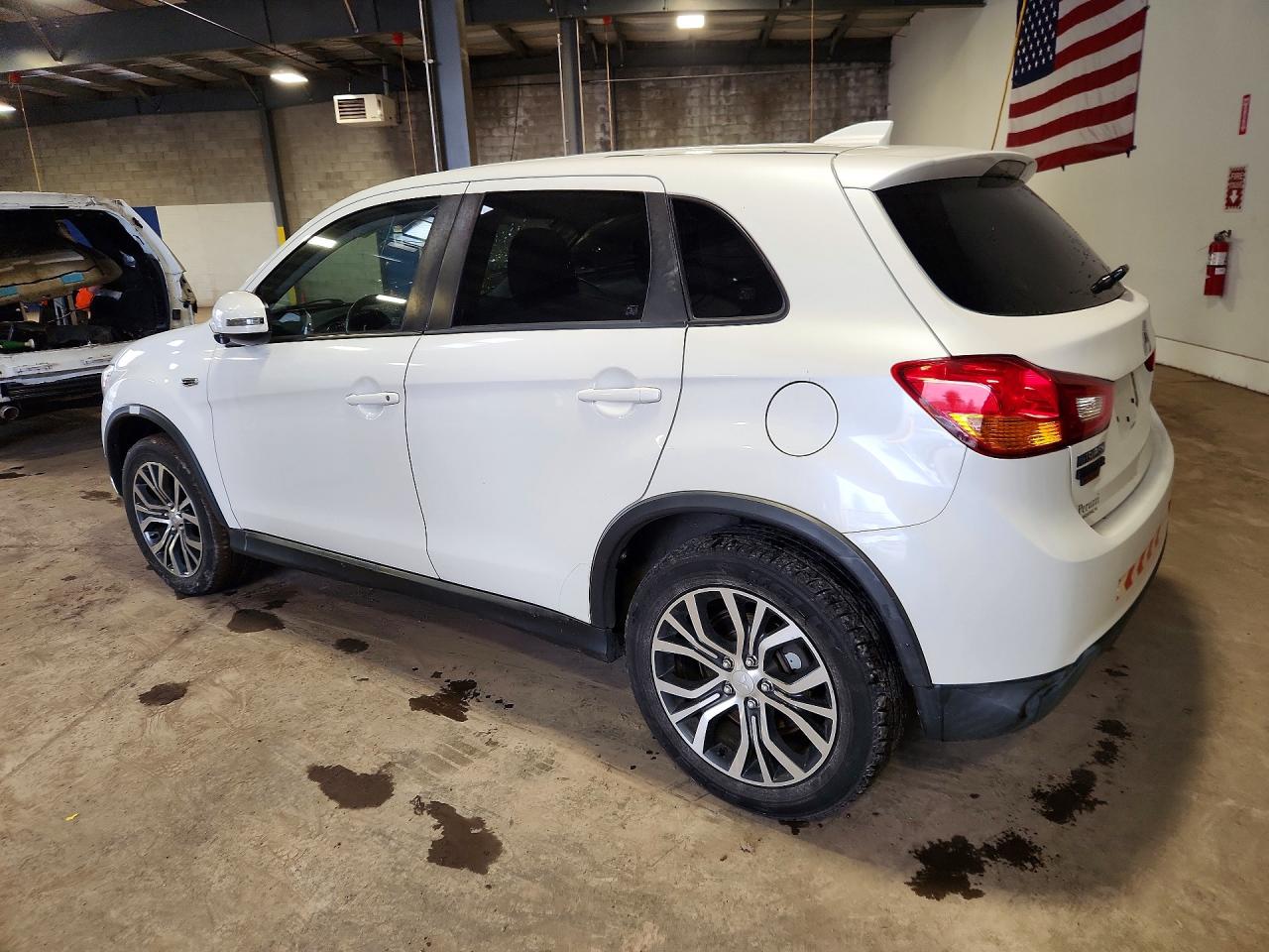 2017 MITSUBISHI OUTLANDER SPORT ES photo 3