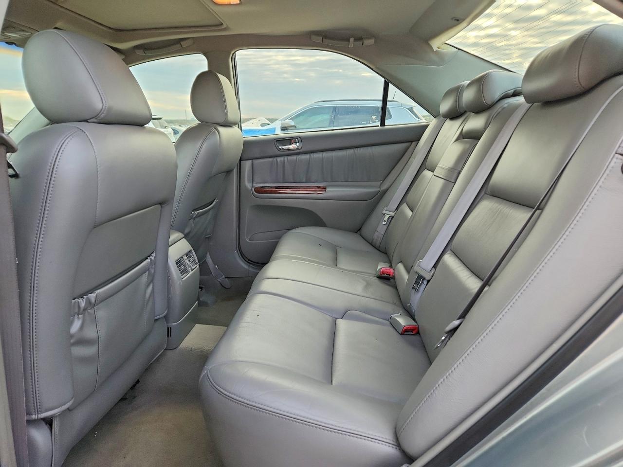 2005 TOYOTA CAMRY XLE V6 photo 19