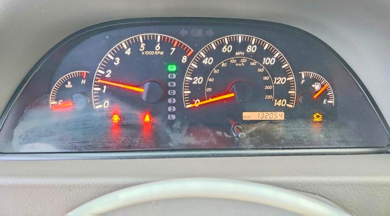 2005 TOYOTA CAMRY XLE V6 photo 17