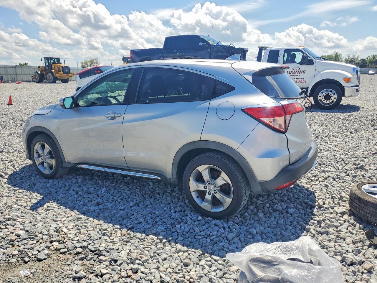 2016 HONDA HR-V EX photo 2