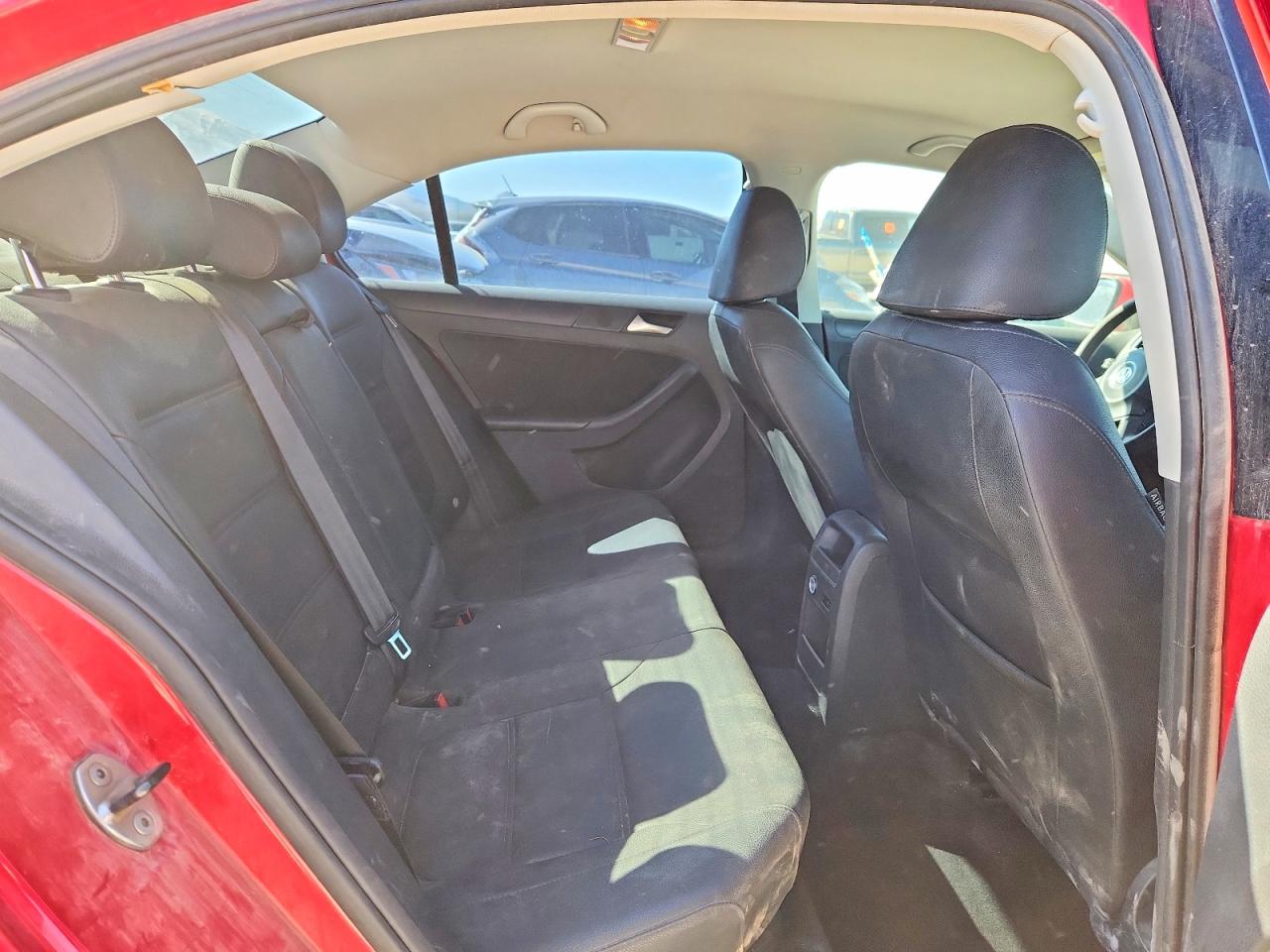 2012 VOLKSWAGEN JETTA SE photo 19