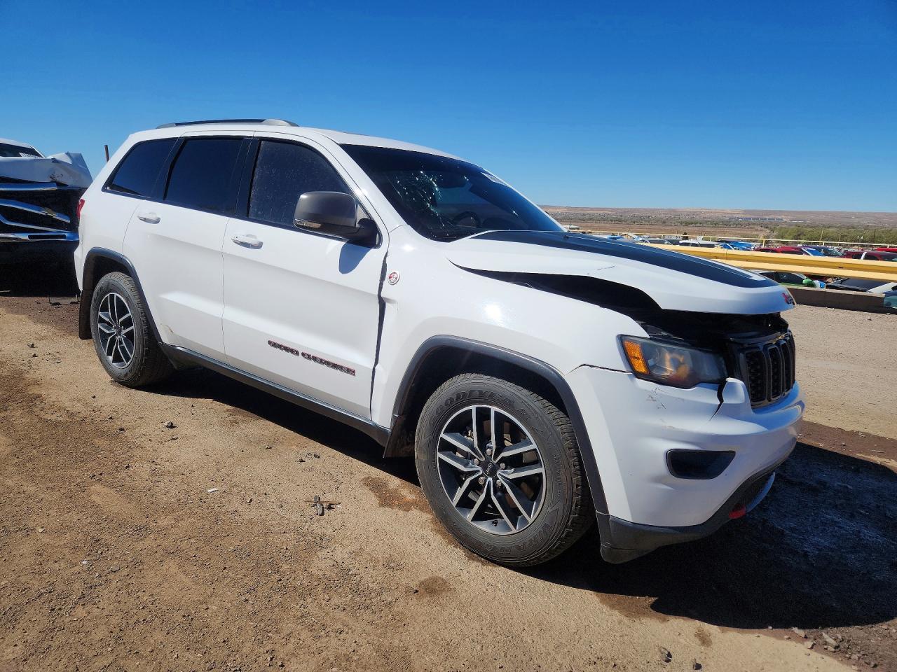 2019 JEEP GRAND CHEROKEE TRAILHAWK photo 4