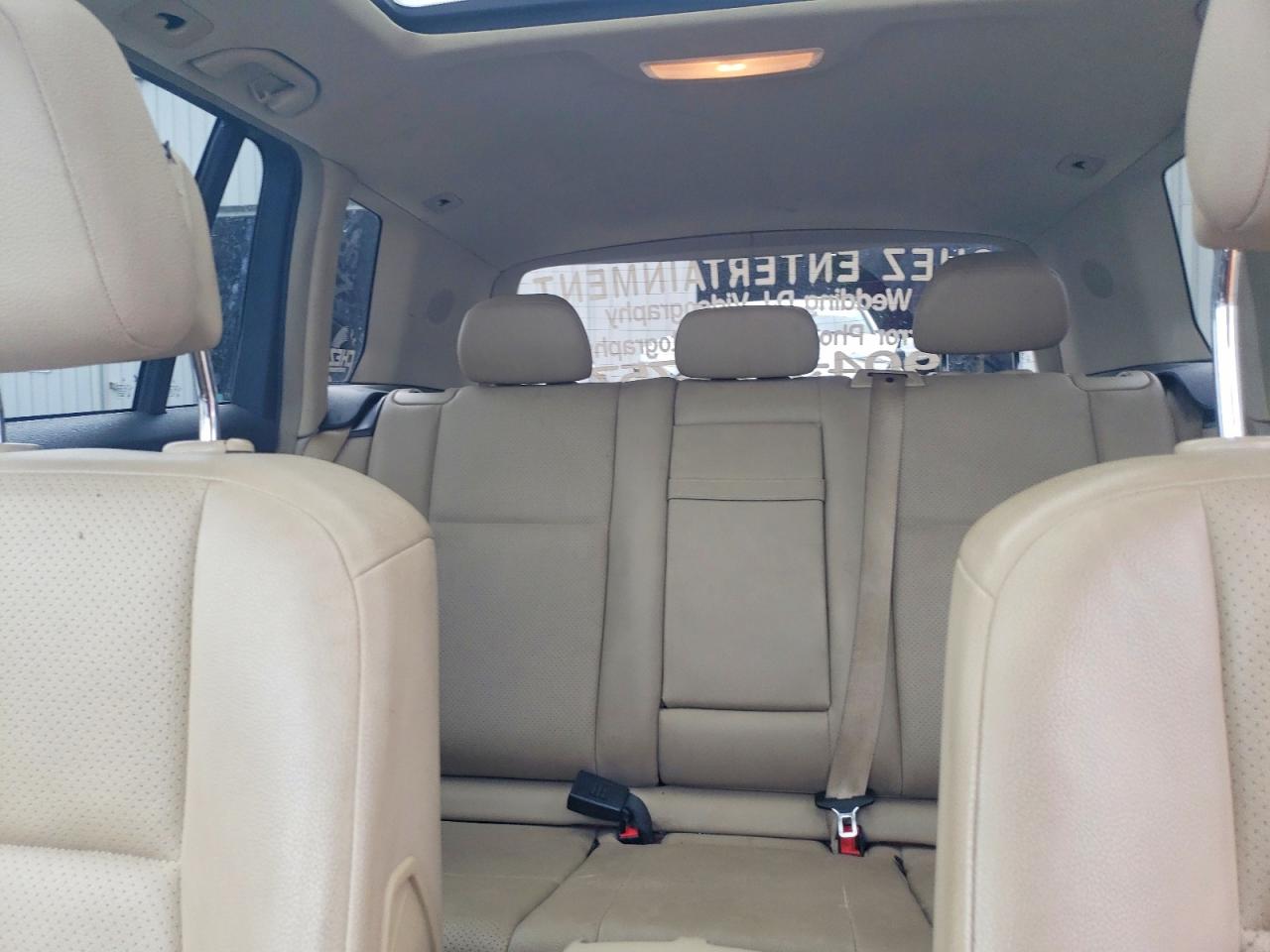 2010 MERCEDES-BENZ GLK 350 photo 10