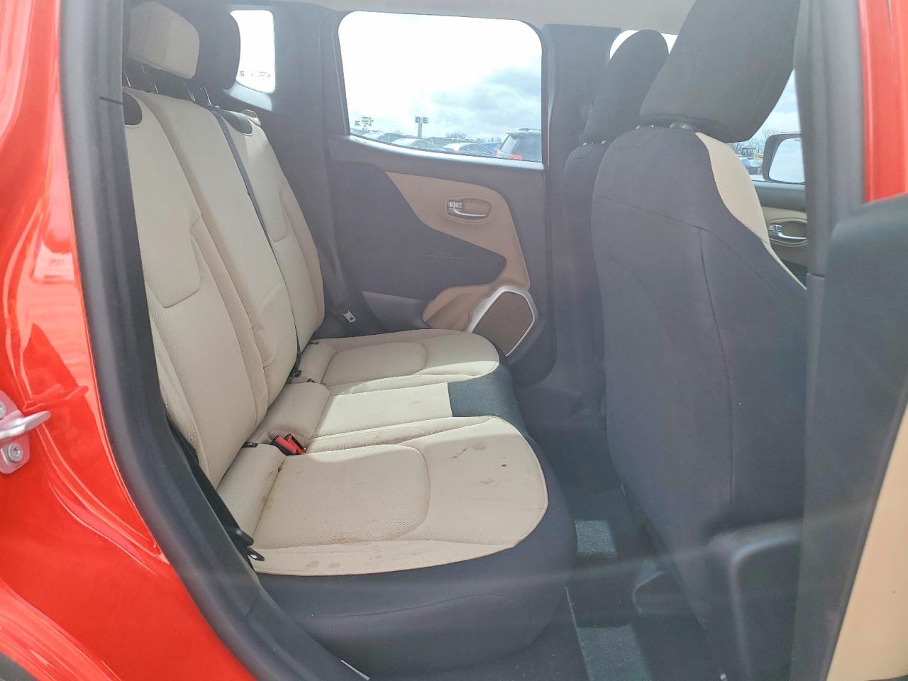 2017 JEEP RENEGADE SPORT photo 11