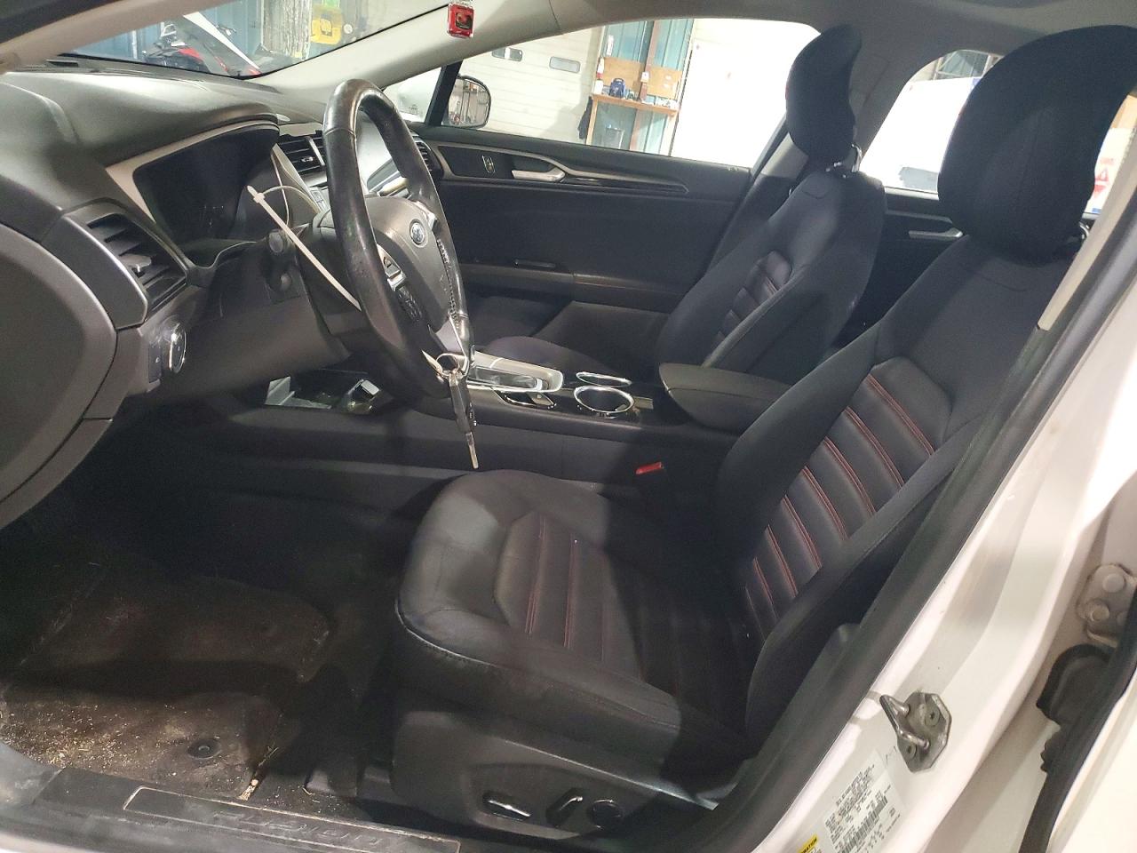 2013 FORD FUSION SE photo 13