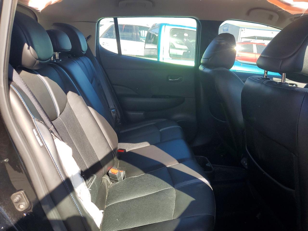 2022 NISSAN LEAF SL PLUS photo 19