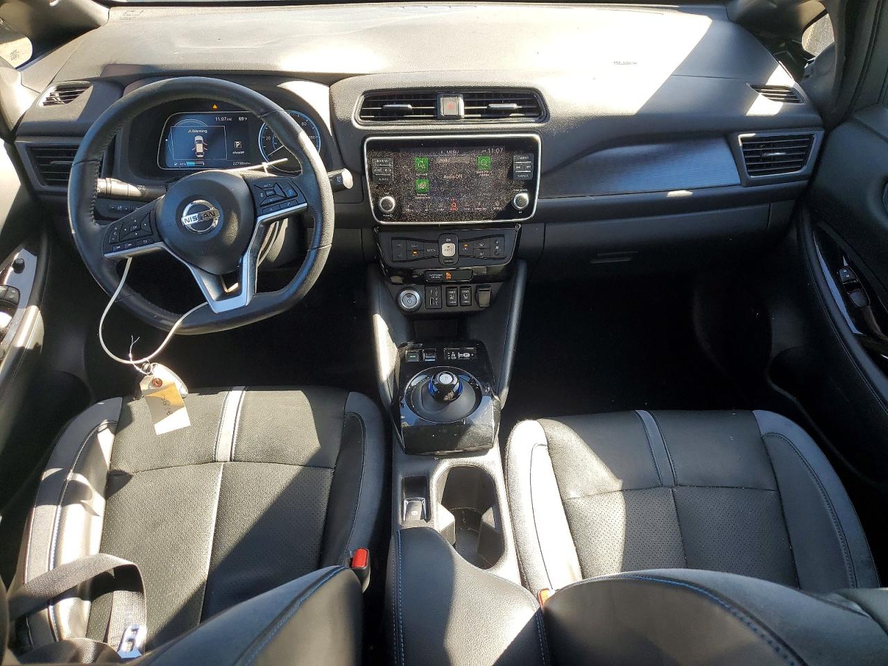 2022 NISSAN LEAF SL PLUS photo 15