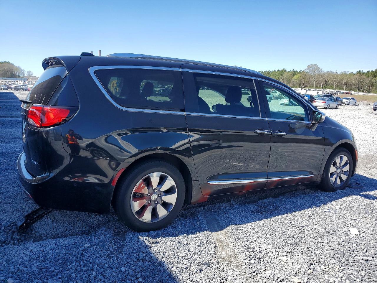2019 CHRYSLER PACIFICA HYBRID LIMITED photo 3