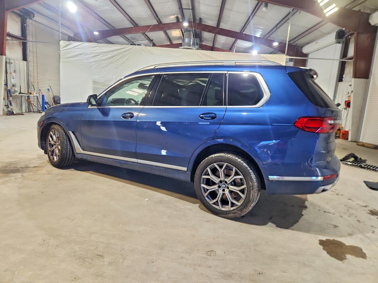 2022 BMW X7 XDRIVE40I photo 3