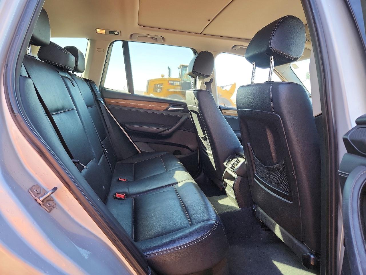 2011 BMW X3 XDRIVE28I photo 21