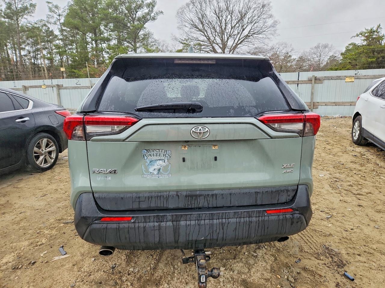 2021 TOYOTA RAV4 XLE PREMIUM photo 6