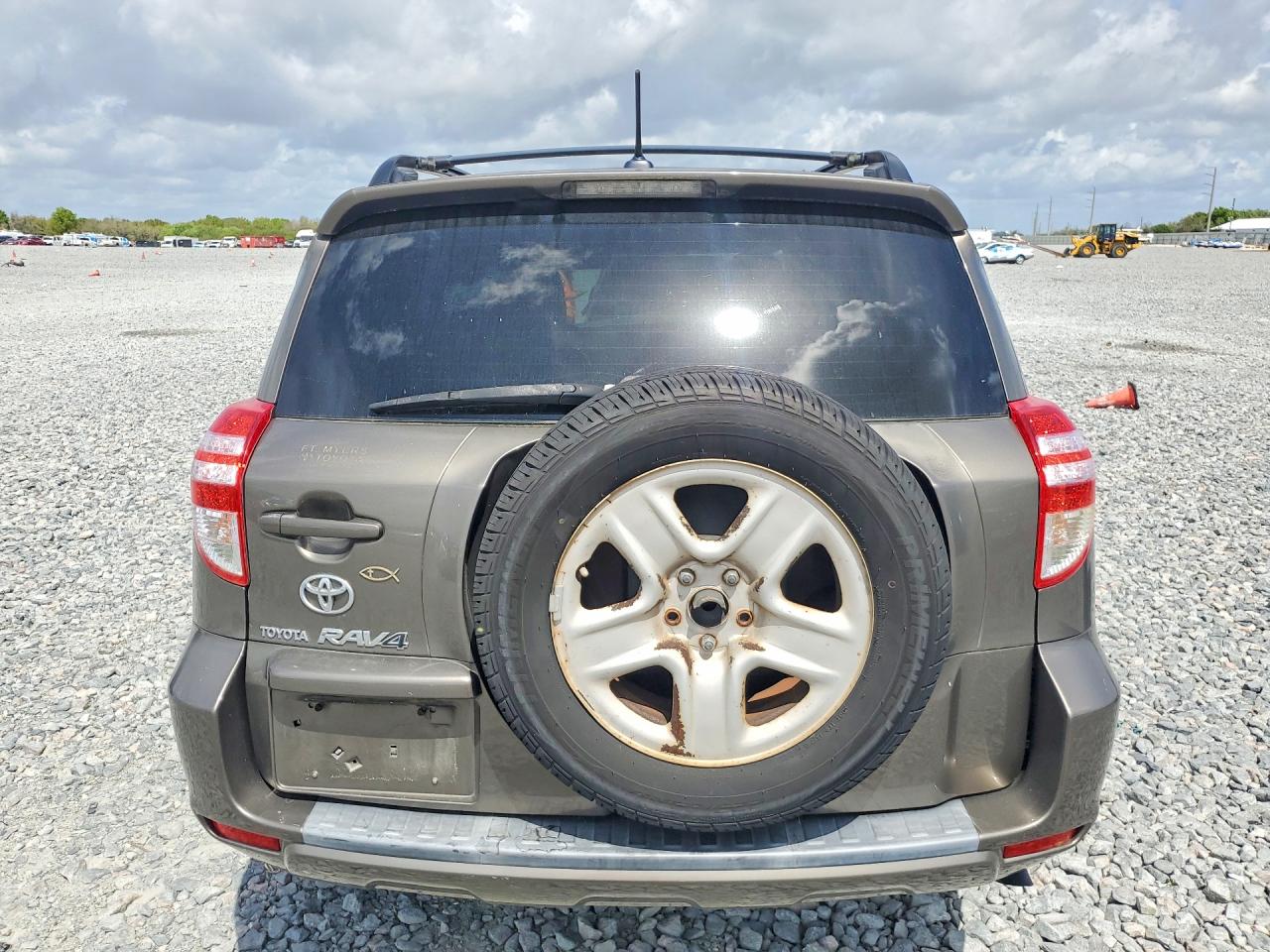 2009 TOYOTA RAV4 BASE photo 6