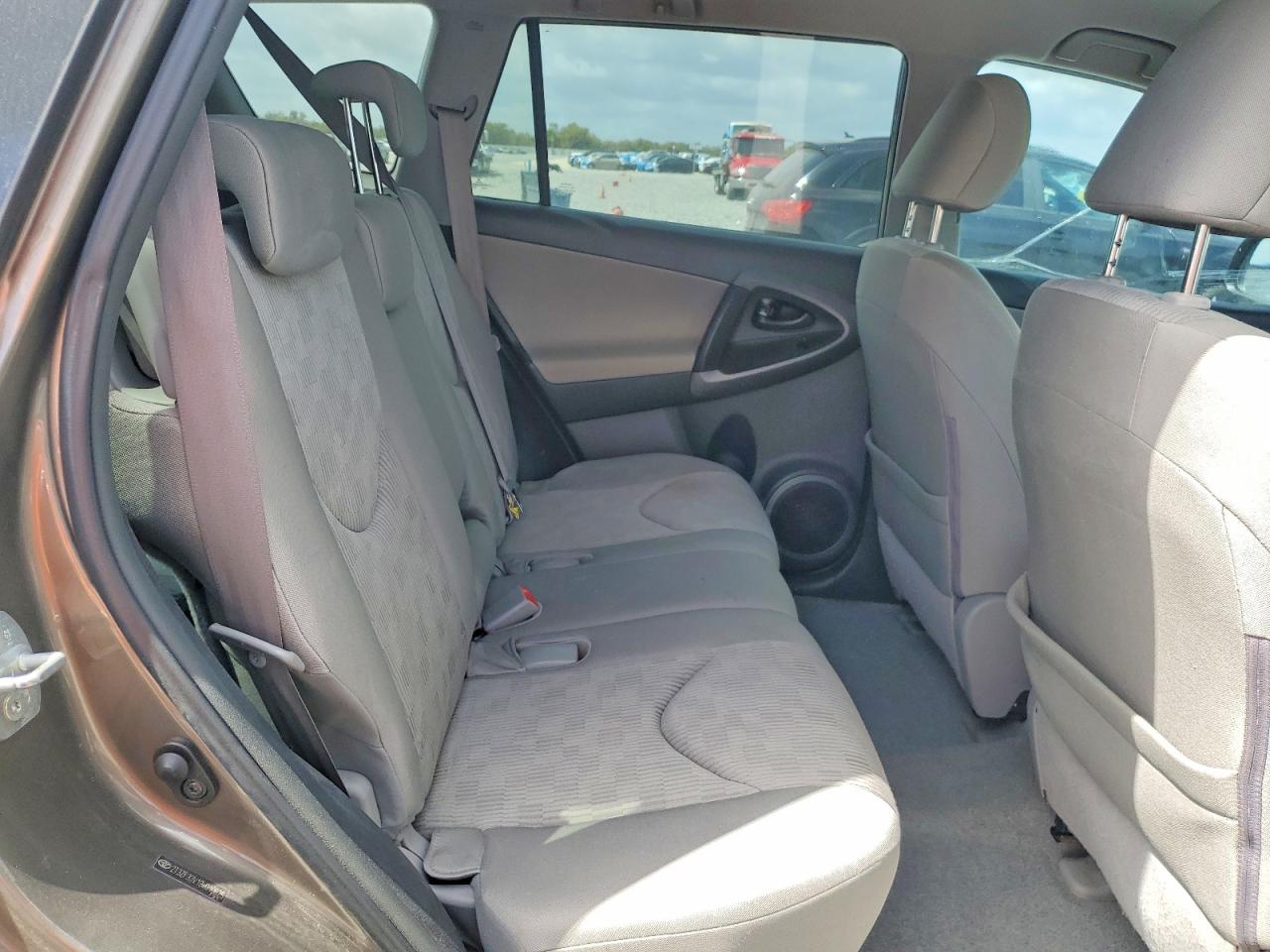 2009 TOYOTA RAV4 BASE photo 11