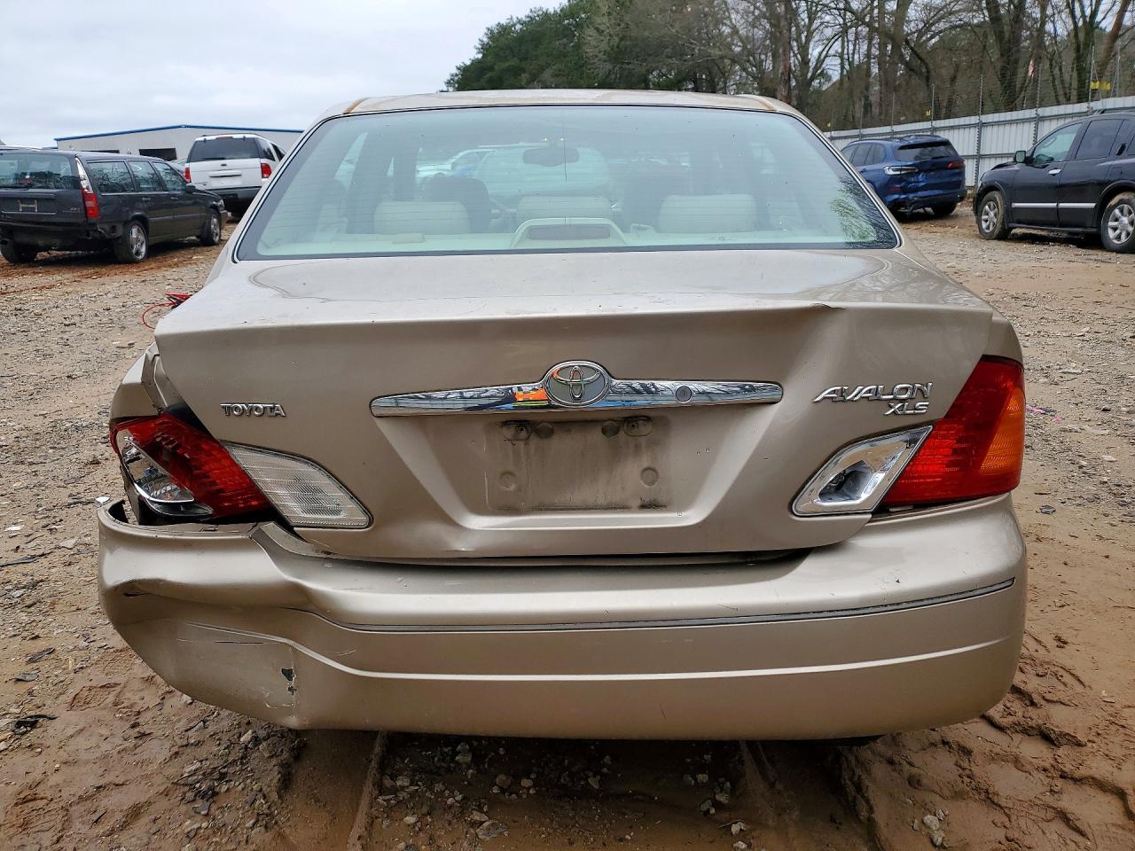 2001 TOYOTA AVALON photo 11