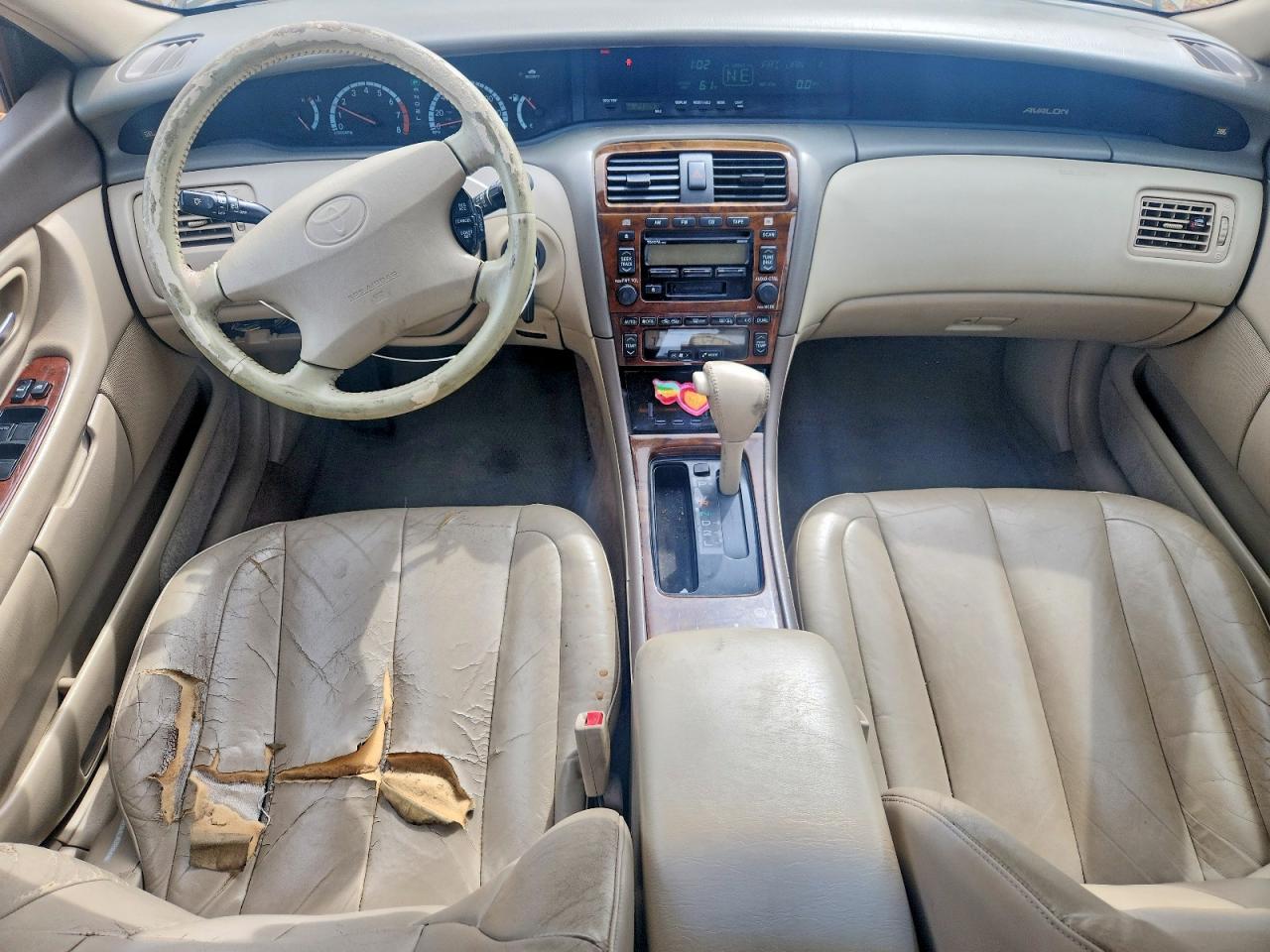 2001 TOYOTA AVALON photo 15