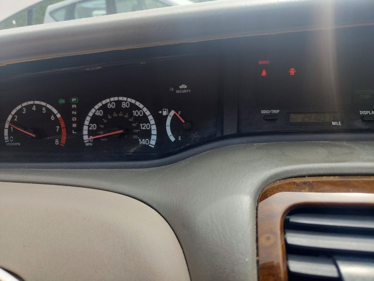 2001 TOYOTA AVALON photo 17