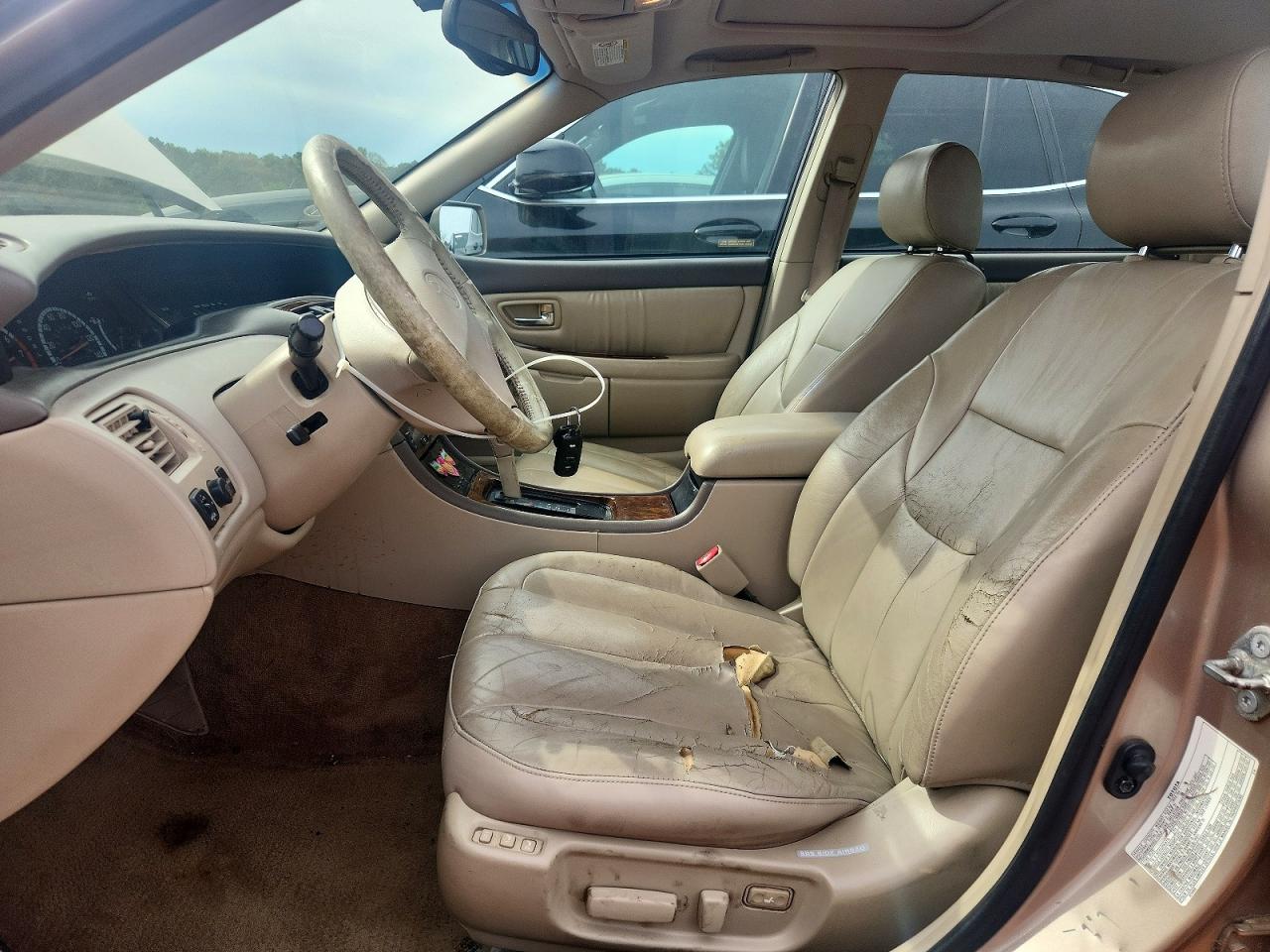 2001 TOYOTA AVALON photo 13