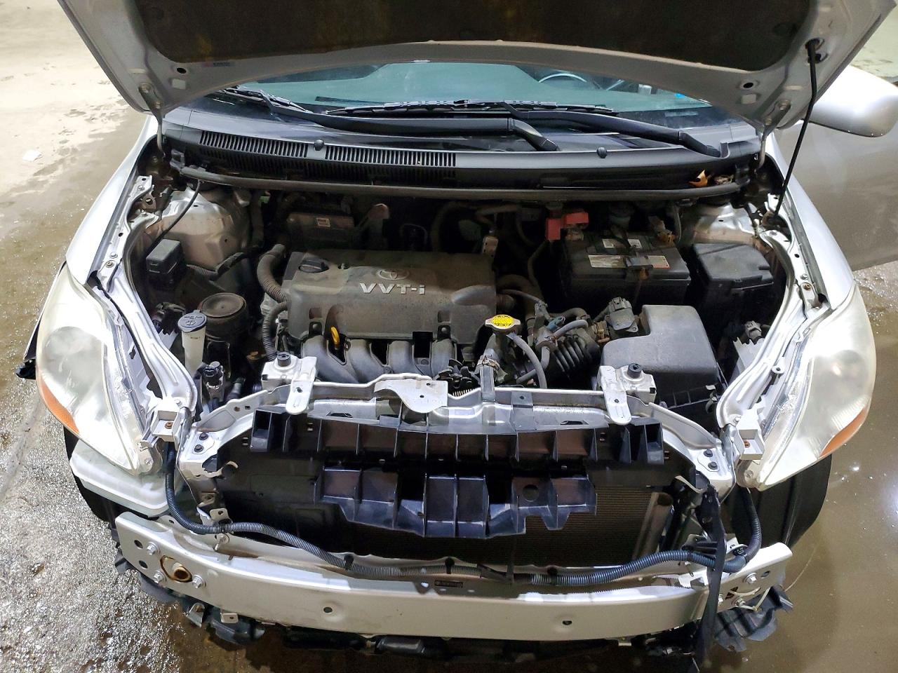 2010 TOYOTA YARIS BASE photo 21