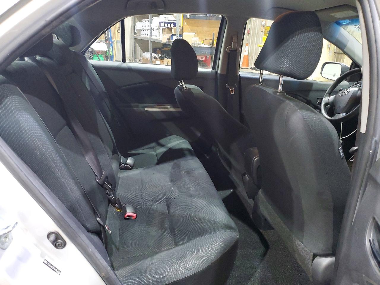 2010 TOYOTA YARIS BASE photo 19