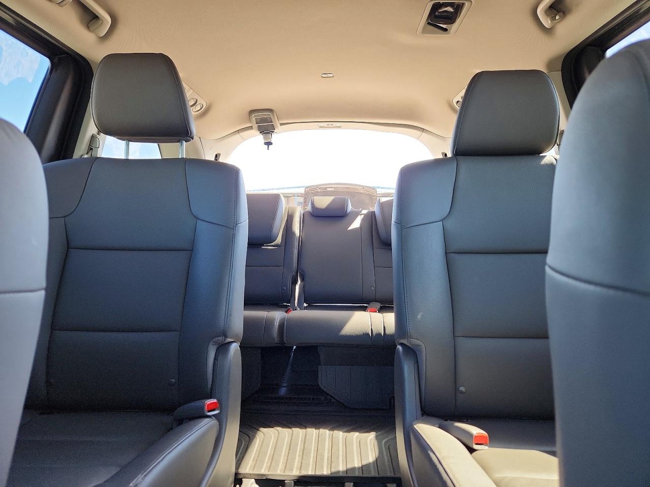 2016 HONDA ODYSSEY EXL photo 10