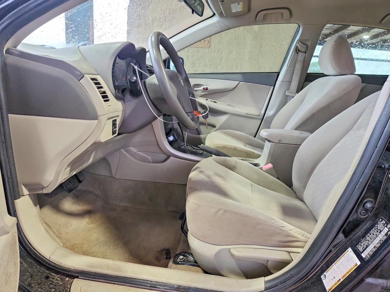 2009 TOYOTA COROLLA LE photo 13