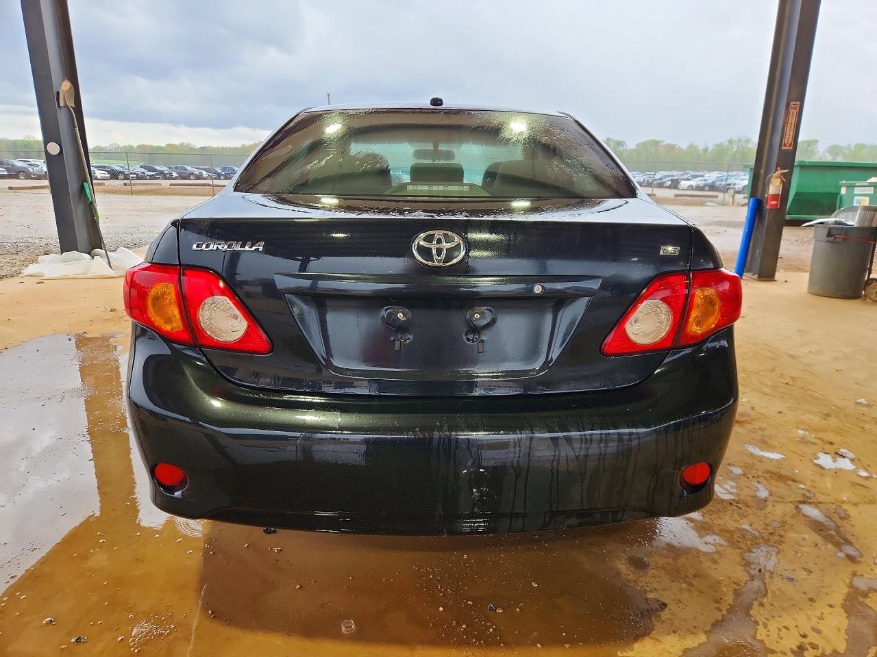 2009 TOYOTA COROLLA LE photo 11