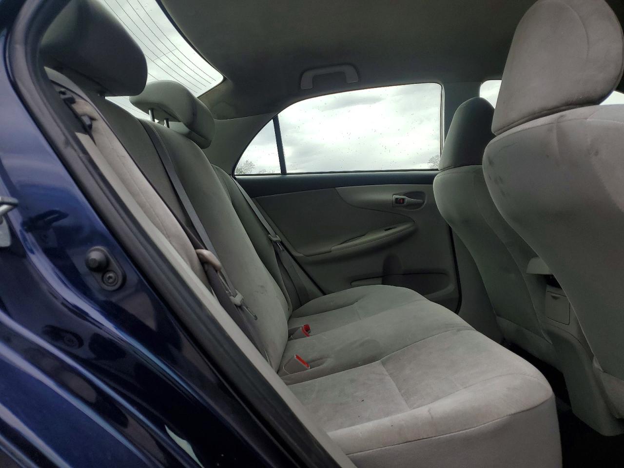 2012 TOYOTA COROLLA L photo 19