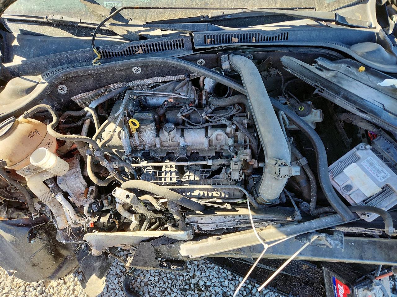 2016 VOLKSWAGEN JETTA SE photo 11