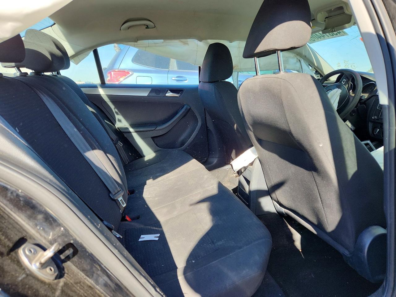 2016 VOLKSWAGEN JETTA SE photo 10