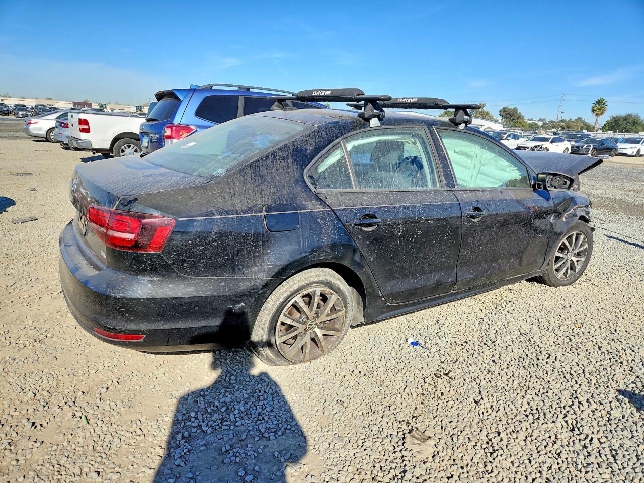 2016 VOLKSWAGEN JETTA SE photo 3