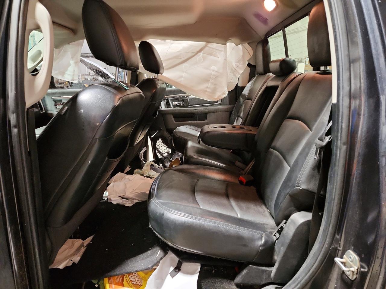 2015 RAM 1500 SLT photo 10