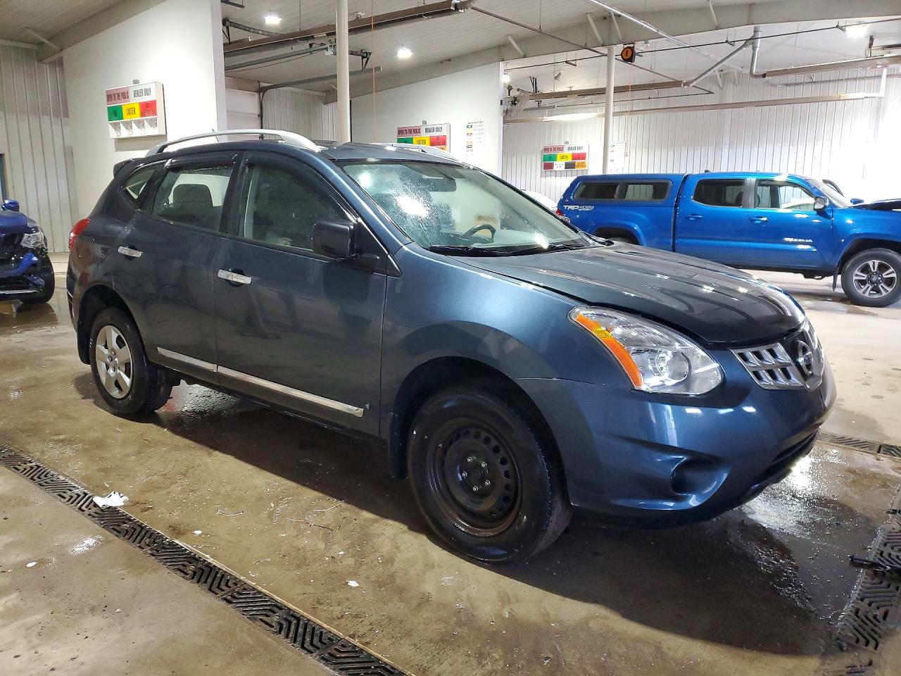 2015 NISSAN ROGUE SELECT S photo 4