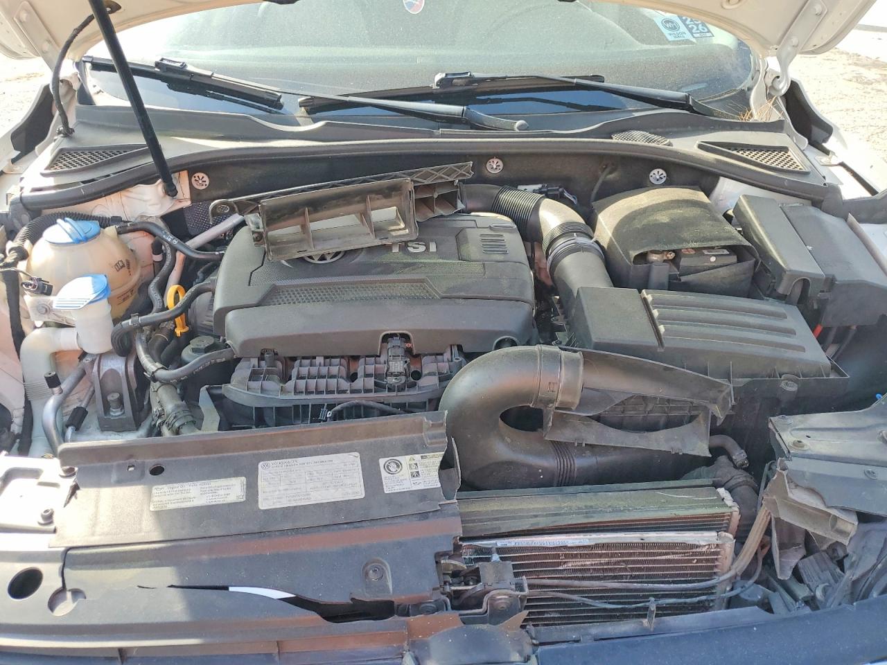 2015 VOLKSWAGEN PASSAT SE photo 11